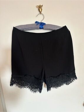 Womens Black dress shorts with Lace Trim size 8/10